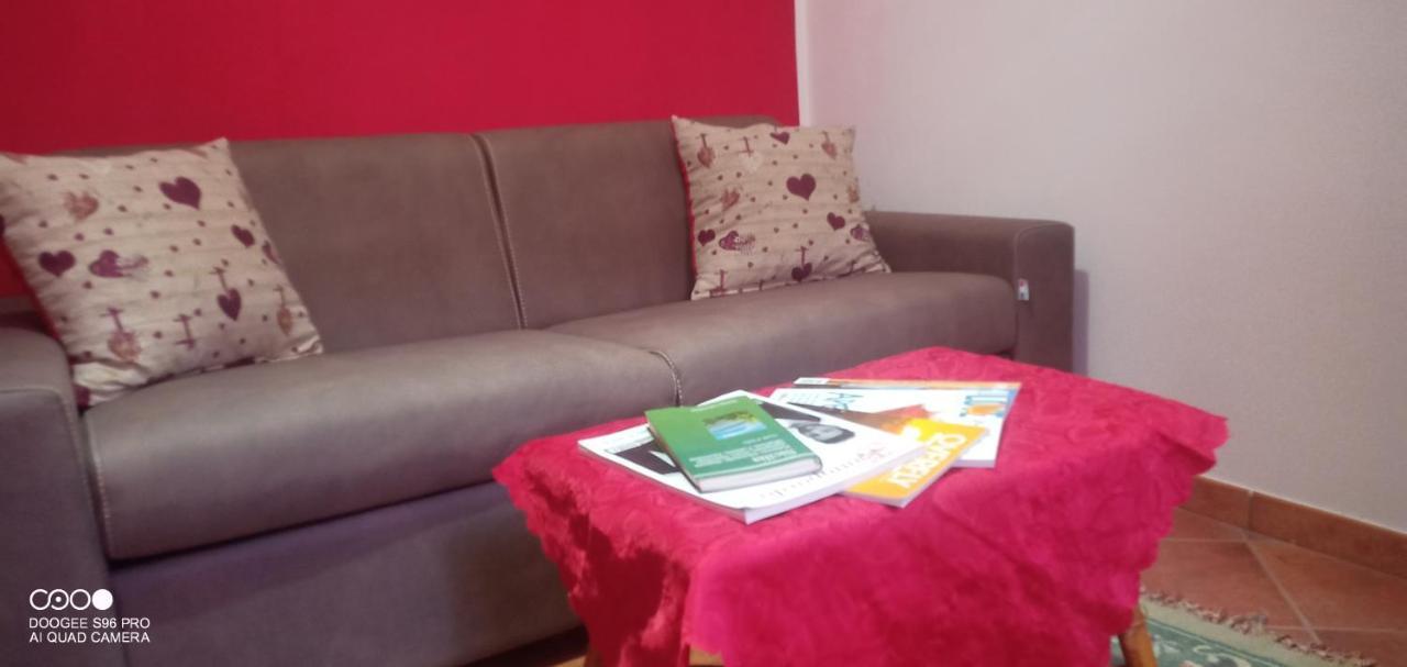 Orangebalestrate Apartment ภายนอก รูปภาพ